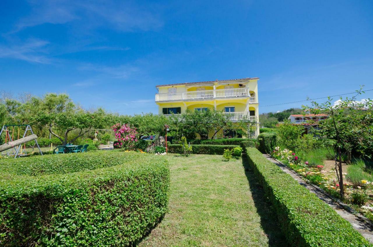 Apartments Boza 洛帕 外观 照片