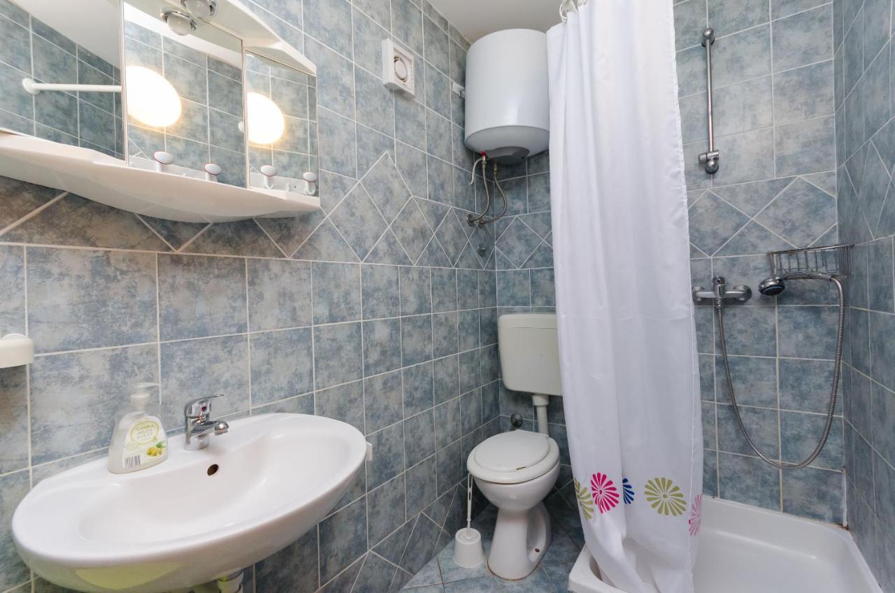 Apartments Boza 洛帕 外观 照片